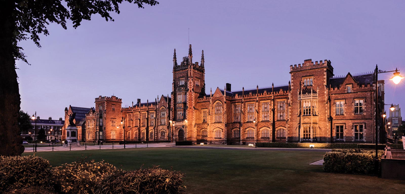 Queen S University Belfast Uk Ilw Education Consultants