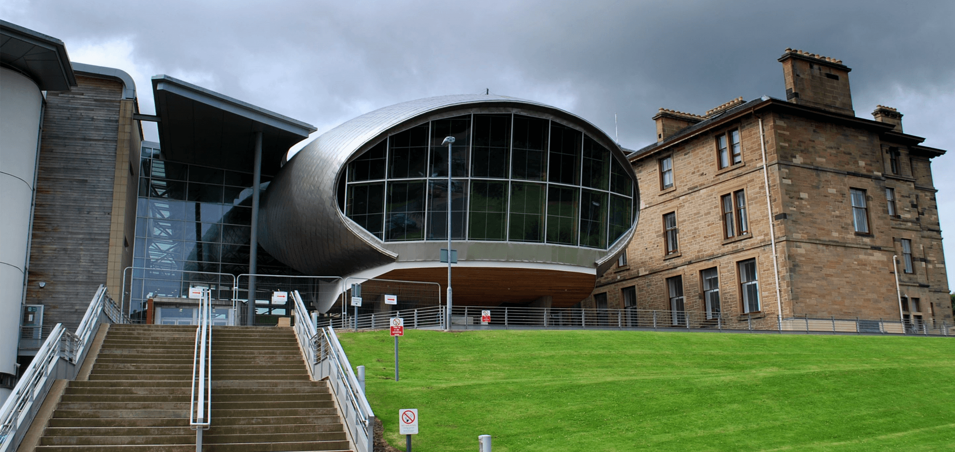 Képtalálatok a következőre: edinburgh napier university